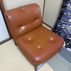 一人用ソファ 欠損あり