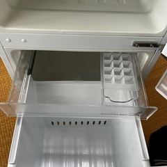 ヤマダセレクトYRZ-F15G1冷蔵庫の画像