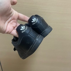 adidas キッズ　16.0の画像