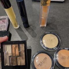 KATE他　たっぷり化粧品まとめての画像