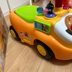 アンパンマン よくばりビジーカー 付属品全部の画像