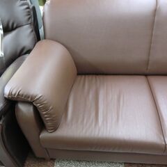 2人掛けソファー (ブラウン)の画像