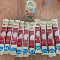 取引進行中)ほほえみ固形、液体差し上げます(8月消費？期限)