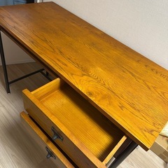 書斎用デスクの画像