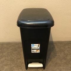 ゴミ箱 20L ペダルペール 20 リットル 20l ふた付き キッチン ごみ箱 ペダル式 分別 袋止め　黒の画像