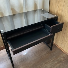 机の画像