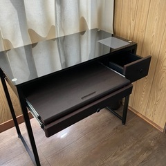 机の画像