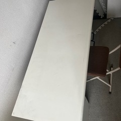 デスクと椅子 セットの画像