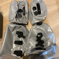 参考画像、実物はグレー、タープなど注水重りの画像