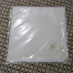 ミキハウス（milkhouse）とダイソーのガーゼハンカチ♪　新品未使用の画像
