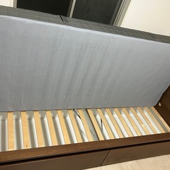 ベッドフレーム、マットレスシングルサイズ（セット）の画像