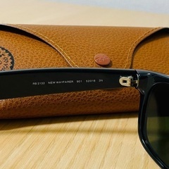 【超美品】Ray-Ban NEW WAYFARER 専用ケース・専用クロス付属の画像