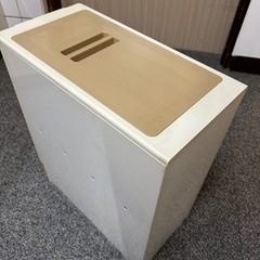 🌈ライスストッカー✨米びつ10kg✨ボタンで１合２合‼️備蓄米の画像