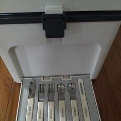 未使用品　TWINBIRD FIELD GEAR クーラーボックスの画像
