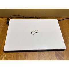 【美品・小型・高速・すぐに使える・作りたい人にオススメ・Windows11ノートパソコン】東芝 LIFEBOOK SH75/M・8GB RAM・240GBSSDの画像