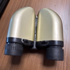 双眼鏡の画像