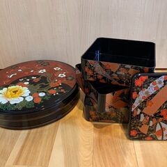 重箱　食品を入れる丸型容器の画像