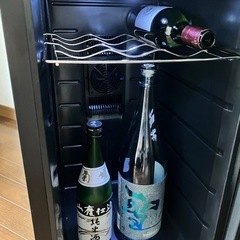 ワインセラーあげます　訳ありですが 冷えますの画像