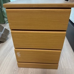 サイドチェストの画像