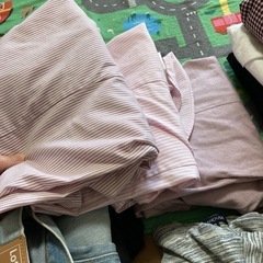 男性成人服  ズボン シャツ ニットなどの画像
