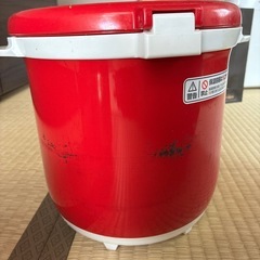 サーモスシャトルシェフ4.5Ｌ の画像