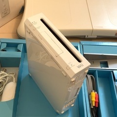 【希少】美品Wii本体+WiiFitPlusセット｜据え置きで使ってたのでキレイです の画像