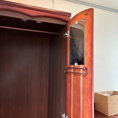 木製クローゼットの画像