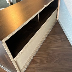 テレビボードの画像