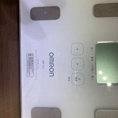 ジャンク　オムロン製　体重計　HBF-212の画像