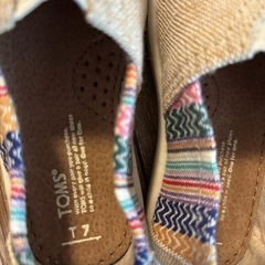 TOMS スリッポン14cmの画像