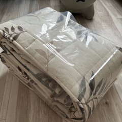 ニトリ　麻入り　洗えるキルトラグ　185×185 新品
の画像