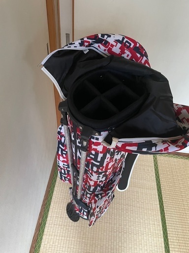半額新品ゴルフバック【CLUNK】RED 90 グラフィティ