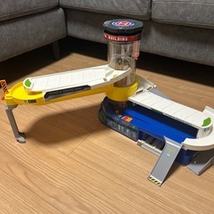 ダブルアクショントミカビルの画像