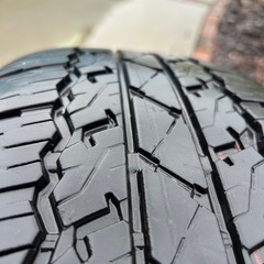 265/65R17 21年34週　溝約5ミリ　パンク痕無しの画像