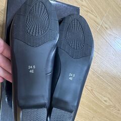 レディース パンプス　黒・革　24.5の画像