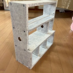 小さな棚の画像