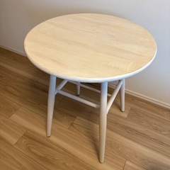 丸テーブル　直径60cm　の画像