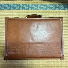 革アタッシュケースの画像