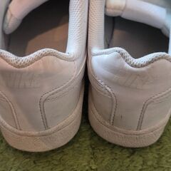 NIKE　スニーカー　ホワイト　23.0の画像
