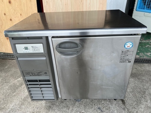 2017年 フクシマテーブル形冷凍庫 154L