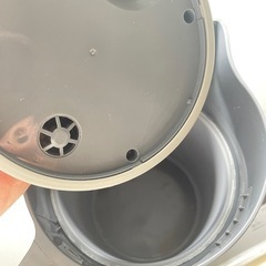 ツインバード 電気ケトル グレー 1リットル 転倒漏れ防止構造の画像