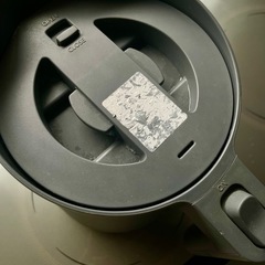 ツインバード 電気ケトル グレー 1リットル 転倒漏れ防止構造の画像