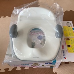 Richell リッチェル　ポッティス　補助便座　ペット無し　非喫煙者の画像