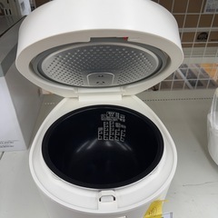 リユースのサカイ　東金店　IRISOHYAMA 炊飯ジャー　22年製　5.5合炊き　TJ13812の画像
