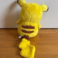 ピカチュウ　ぬいぐるみ　
タカラトミーの画像