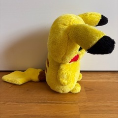 ピカチュウ　ぬいぐるみ　
タカラトミーの画像