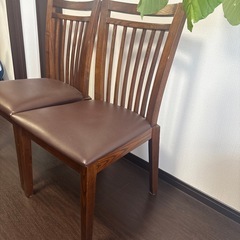 木製ダイニングチェア2脚もらってくださいの画像