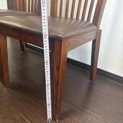 木製ダイニングチェア2脚もらってくださいの画像