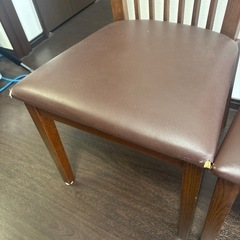 木製ダイニングチェア2脚もらってくださいの画像