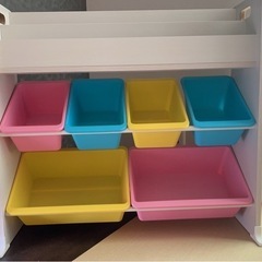 おもちゃ整理棚の画像